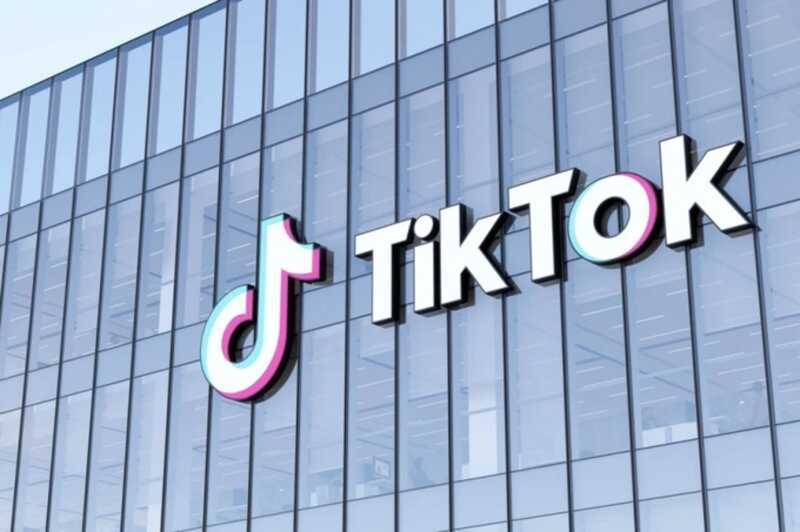 TikTok заменяет сотрудников искусственным интеллектом