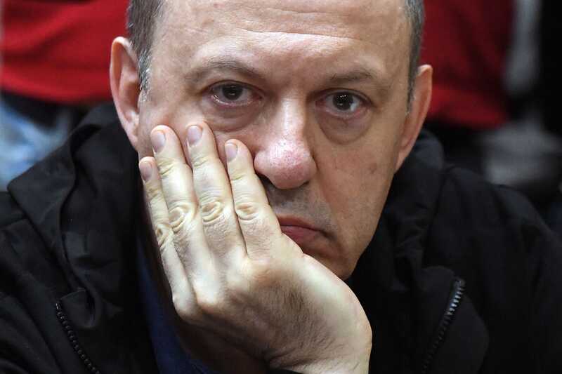 Суд Красноярска вынес приговор женщине, укравшей миллионы со счета бывшего чиновника Олега Митволя